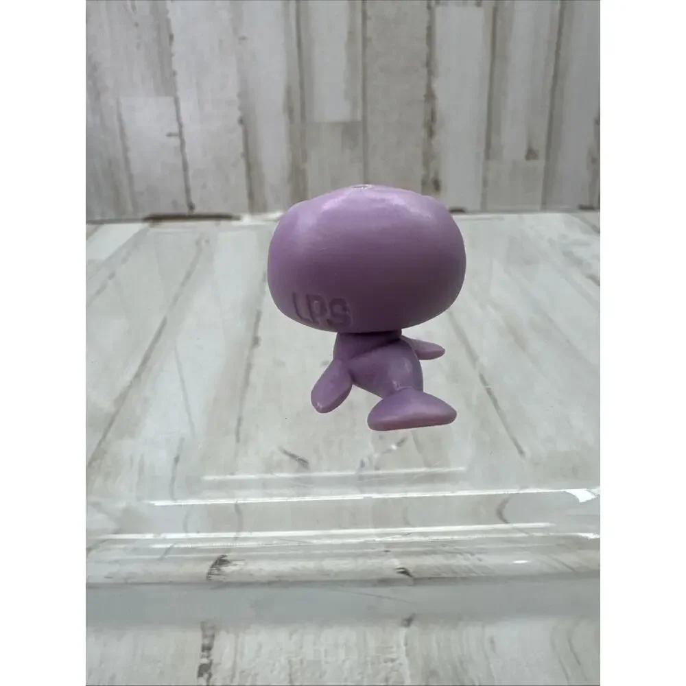 Lot Of 5 Littlest Pet Shop Mini LPS Figures Bree, Clicks, Neela, Babs, Juan